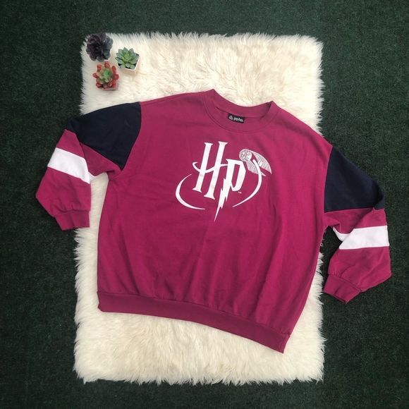 Harry Potter Golden Snitch Qudditch Crewneck Top - Picture 1 of 16